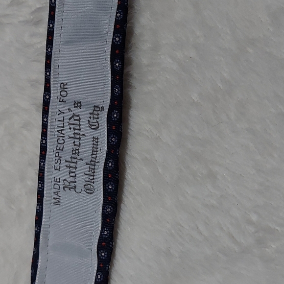 PRIDE of England Men's Silk Tie - Picture 5 of 6